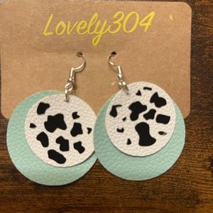 Flex leather earrings